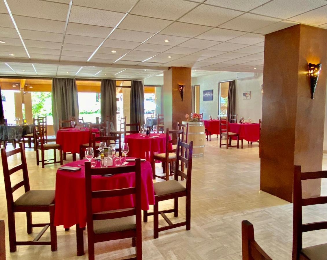 - Restaurant De La Paix Hotel 3*